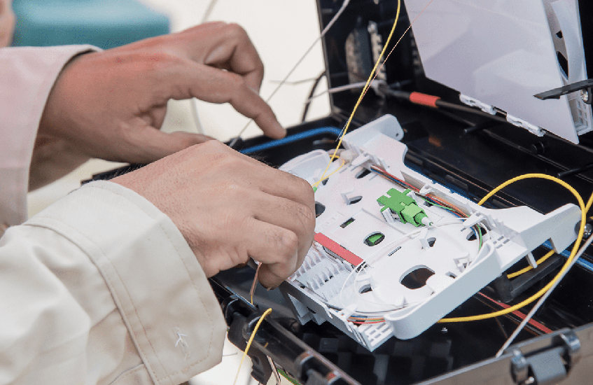 Fibre optique : pour accélérer le déploiement, Manpower recrute et forme vos talents