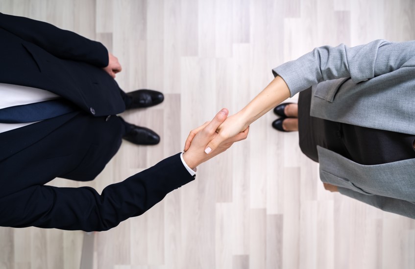 Comment faire une promesse d’embauche ?